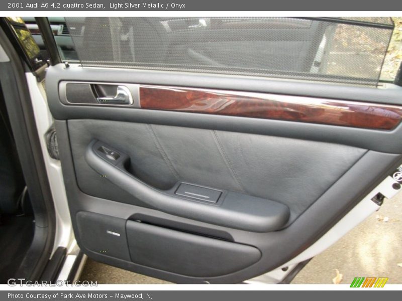 Light Silver Metallic / Onyx 2001 Audi A6 4.2 quattro Sedan
