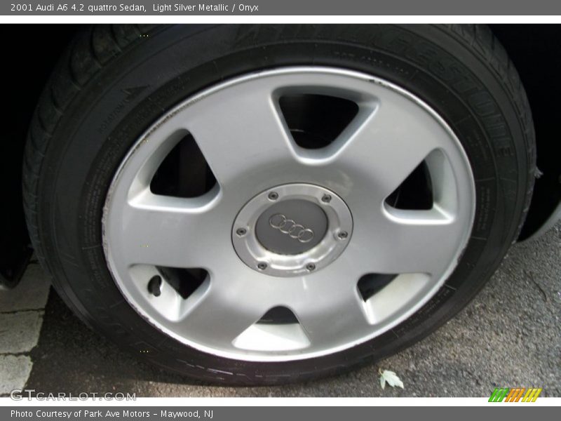  2001 A6 4.2 quattro Sedan Wheel