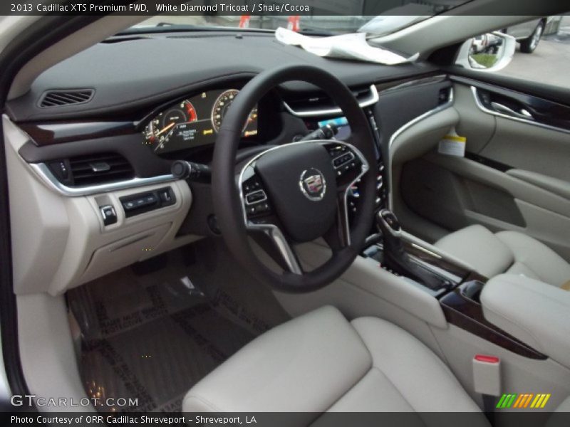 White Diamond Tricoat / Shale/Cocoa 2013 Cadillac XTS Premium FWD