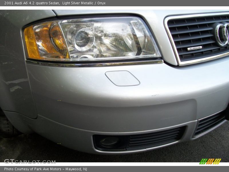 Light Silver Metallic / Onyx 2001 Audi A6 4.2 quattro Sedan