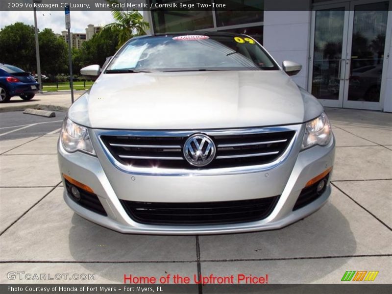 White Gold Metallic / Cornsilk Beige Two-Tone 2009 Volkswagen CC Luxury