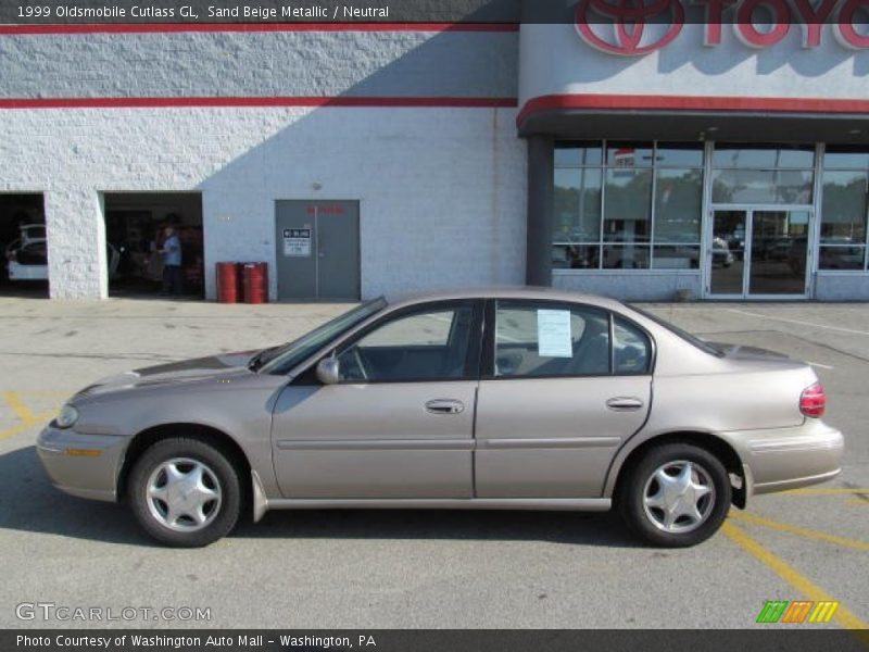 Sand Beige Metallic / Neutral 1999 Oldsmobile Cutlass GL