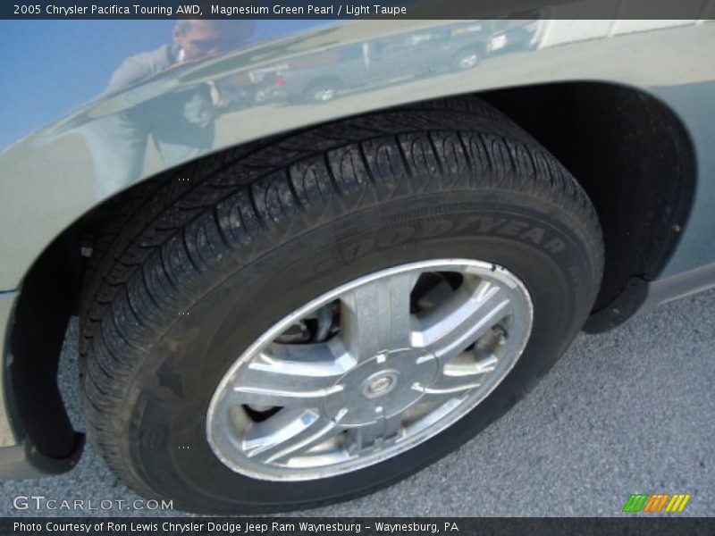 Magnesium Green Pearl / Light Taupe 2005 Chrysler Pacifica Touring AWD