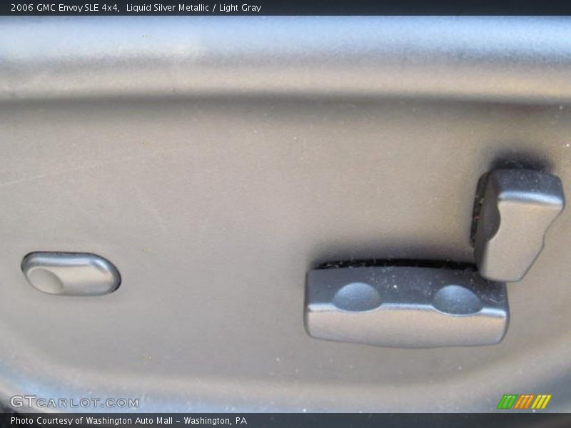 Liquid Silver Metallic / Light Gray 2006 GMC Envoy SLE 4x4