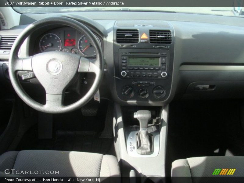 Reflex Silver Metallic / Anthracite 2007 Volkswagen Rabbit 4 Door