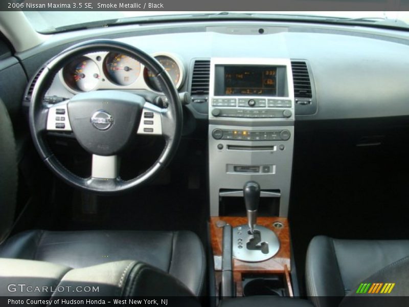 Smoke Metallic / Black 2006 Nissan Maxima 3.5 SE