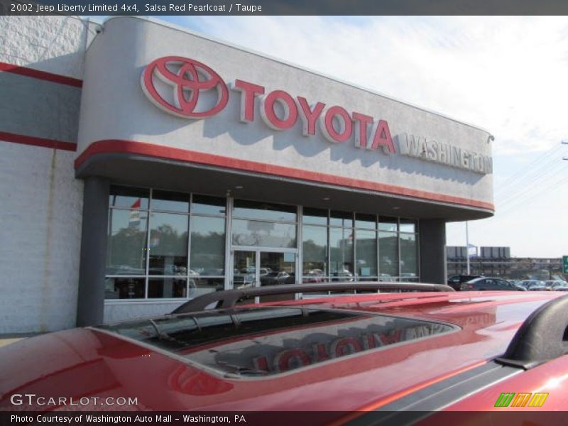 Salsa Red Pearlcoat / Taupe 2002 Jeep Liberty Limited 4x4