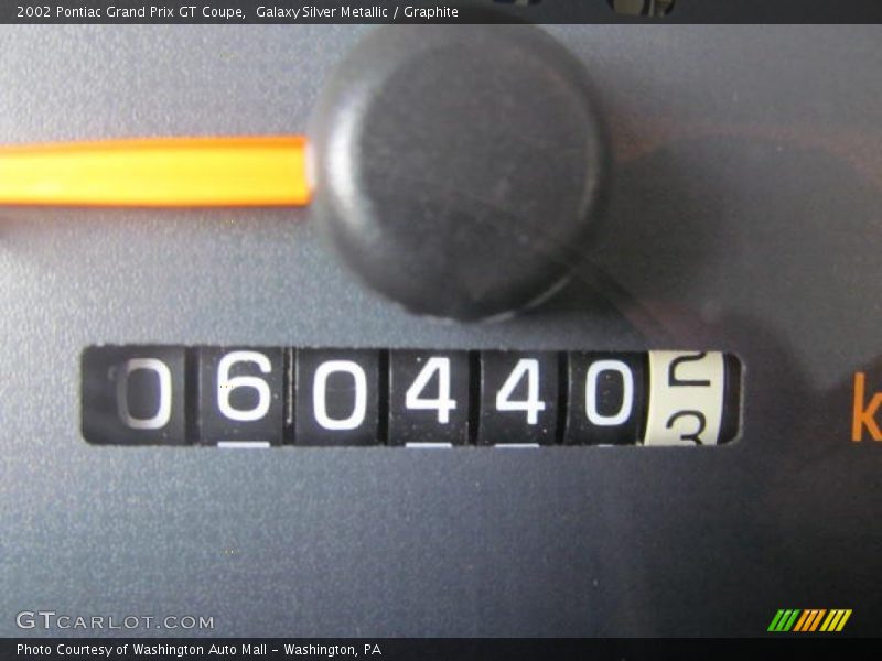 Galaxy Silver Metallic / Graphite 2002 Pontiac Grand Prix GT Coupe