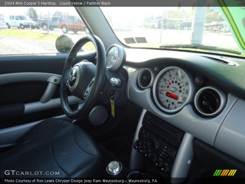 Liquid Yellow / Panther Black 2004 Mini Cooper S Hardtop