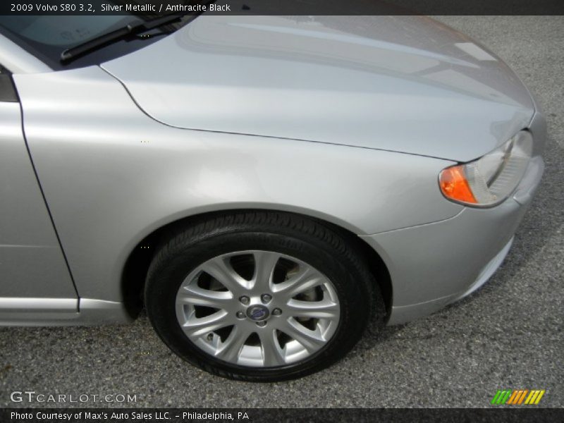 Silver Metallic / Anthracite Black 2009 Volvo S80 3.2