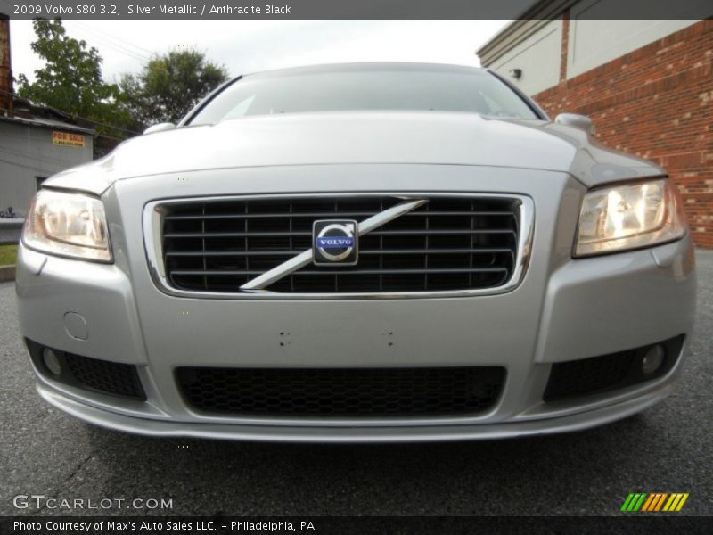 Silver Metallic / Anthracite Black 2009 Volvo S80 3.2