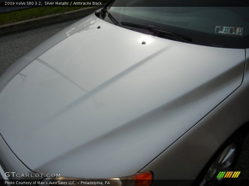 Silver Metallic / Anthracite Black 2009 Volvo S80 3.2