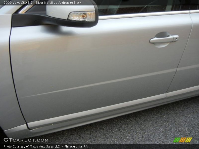 Silver Metallic / Anthracite Black 2009 Volvo S80 3.2