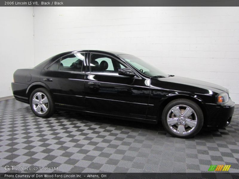 Black / Black 2006 Lincoln LS V8