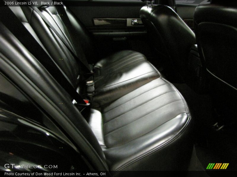 Black / Black 2006 Lincoln LS V8
