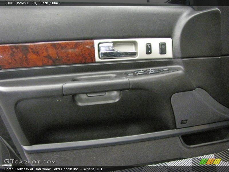 Black / Black 2006 Lincoln LS V8