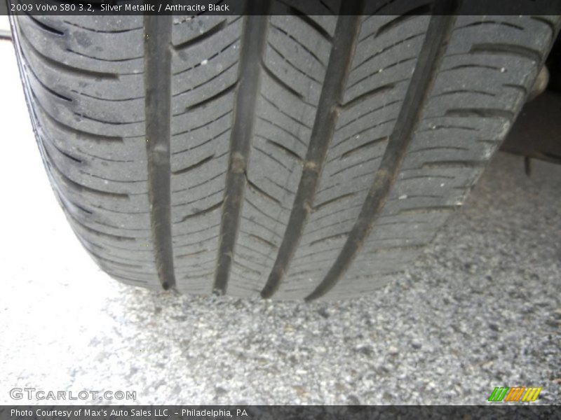 Silver Metallic / Anthracite Black 2009 Volvo S80 3.2