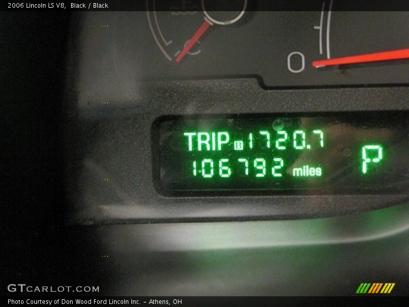 Black / Black 2006 Lincoln LS V8