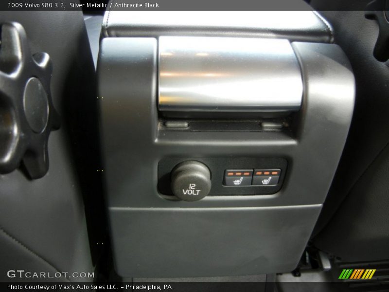 Silver Metallic / Anthracite Black 2009 Volvo S80 3.2