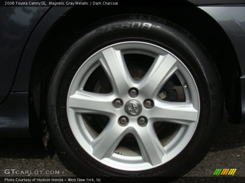 Magnetic Gray Metallic / Dark Charcoal 2008 Toyota Camry SE