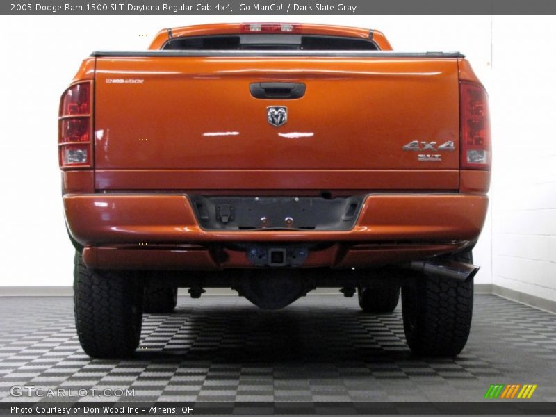 Go ManGo! / Dark Slate Gray 2005 Dodge Ram 1500 SLT Daytona Regular Cab 4x4