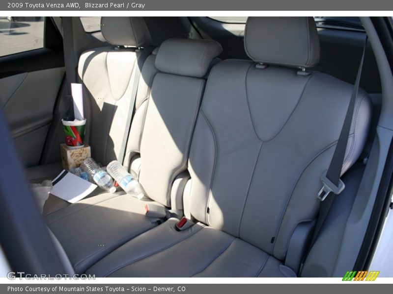 Blizzard Pearl / Gray 2009 Toyota Venza AWD