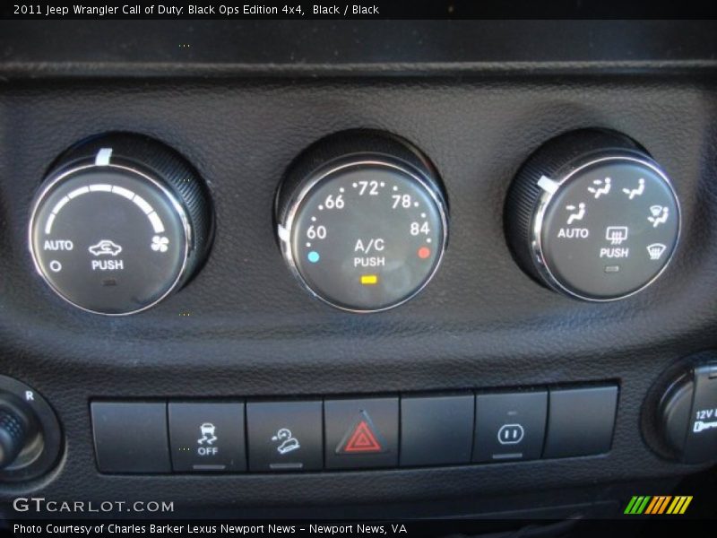 Controls of 2011 Wrangler Call of Duty: Black Ops Edition 4x4