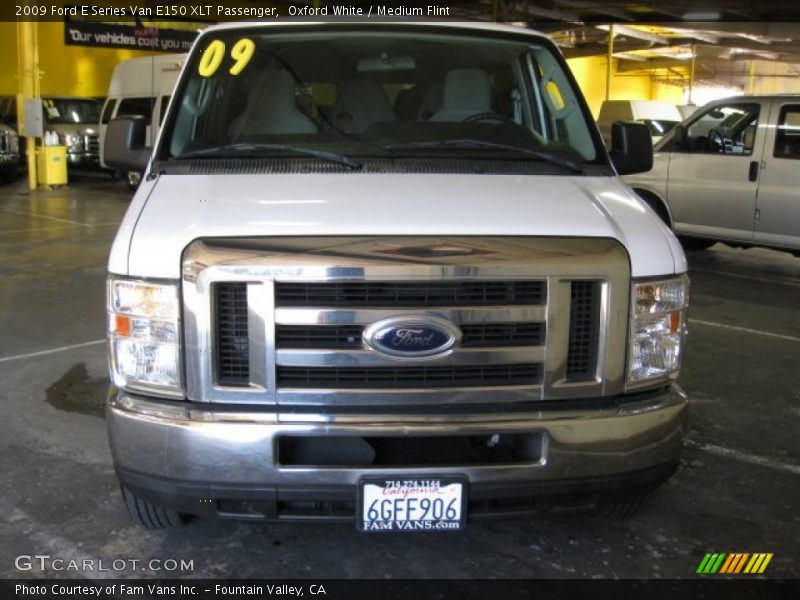 Oxford White / Medium Flint 2009 Ford E Series Van E150 XLT Passenger
