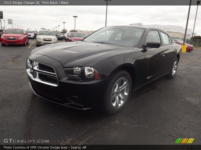 Pitch Black / Black 2013 Dodge Charger SE