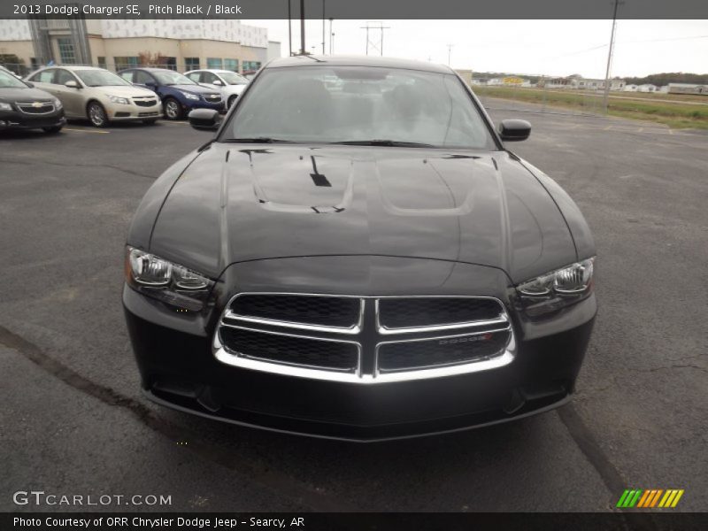 Pitch Black / Black 2013 Dodge Charger SE