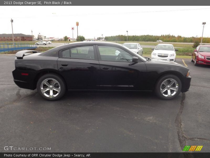 Pitch Black / Black 2013 Dodge Charger SE