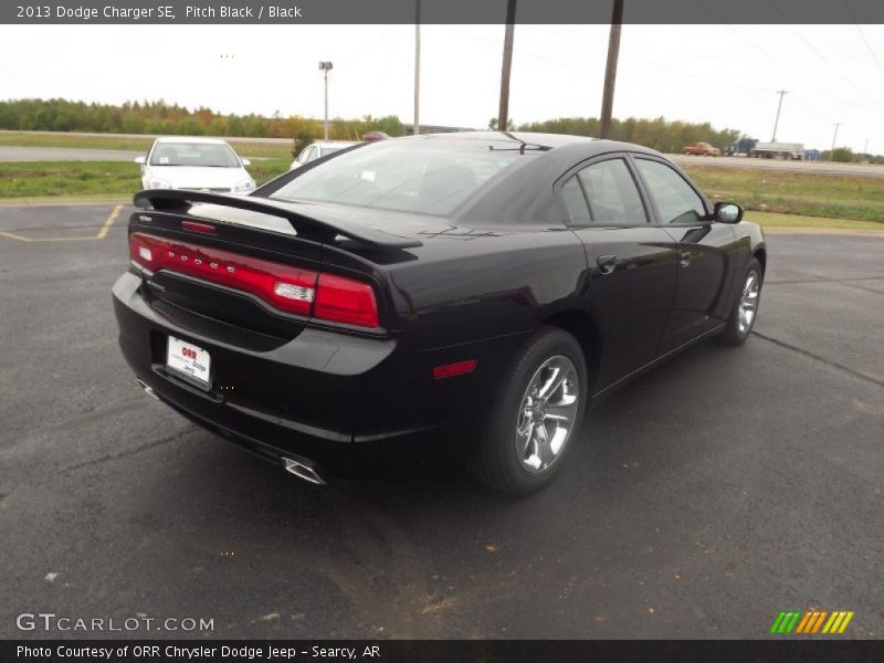 Pitch Black / Black 2013 Dodge Charger SE