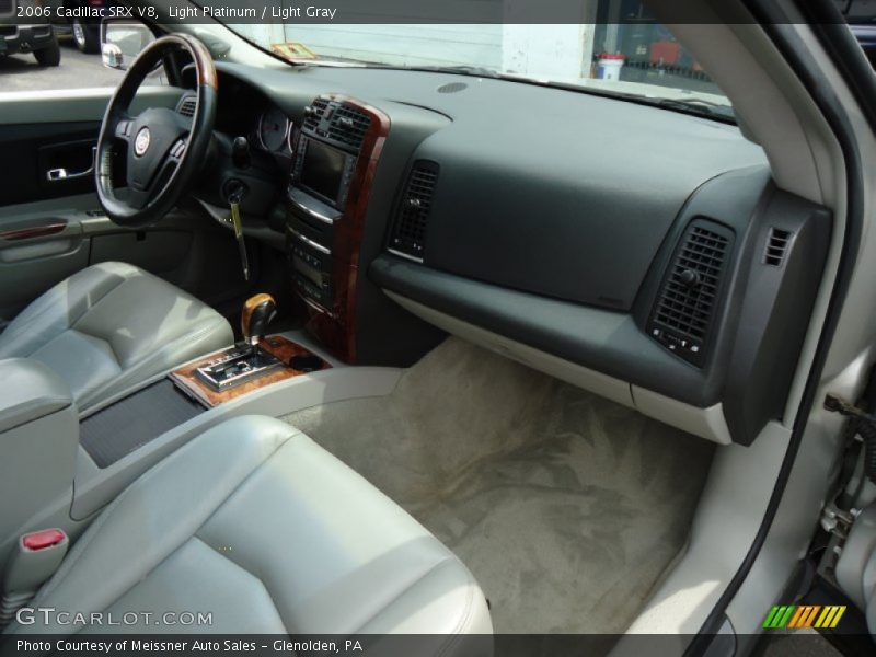 Light Platinum / Light Gray 2006 Cadillac SRX V8