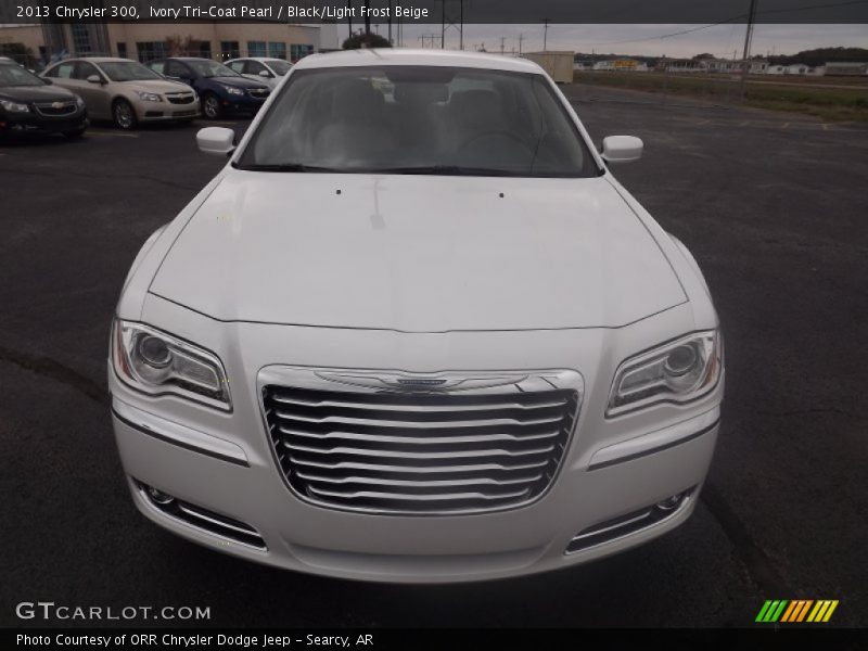 Ivory Tri-Coat Pearl / Black/Light Frost Beige 2013 Chrysler 300