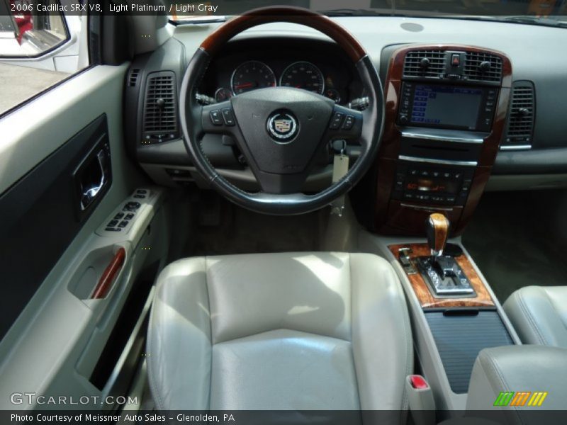 Light Platinum / Light Gray 2006 Cadillac SRX V8