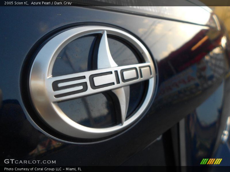 Azure Pearl / Dark Gray 2005 Scion tC