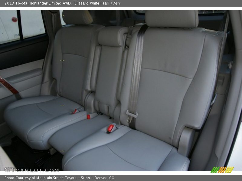 Blizzard White Pearl / Ash 2013 Toyota Highlander Limited 4WD