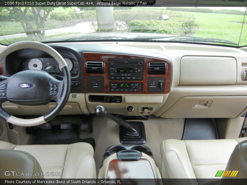 Dashboard of 2006 F350 Super Duty Lariat SuperCab 4x4
