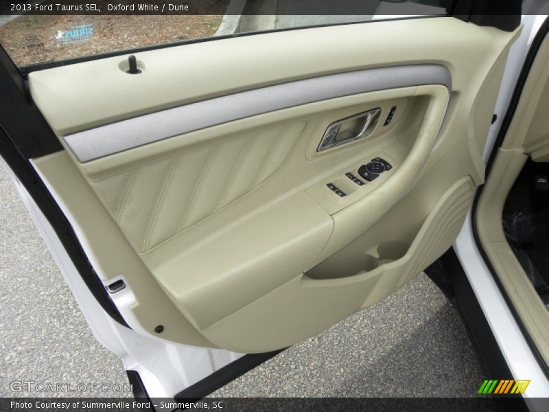 Oxford White / Dune 2013 Ford Taurus SEL