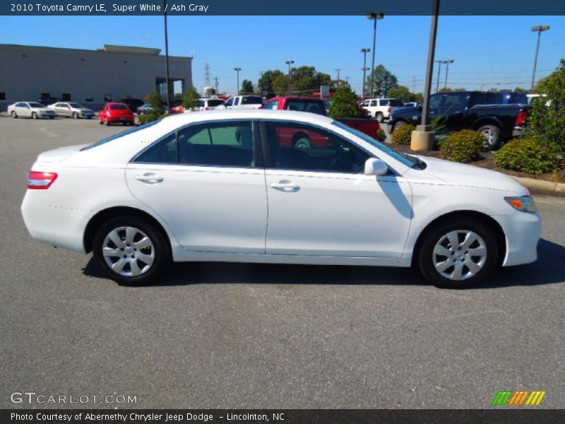 Super White / Ash Gray 2010 Toyota Camry LE