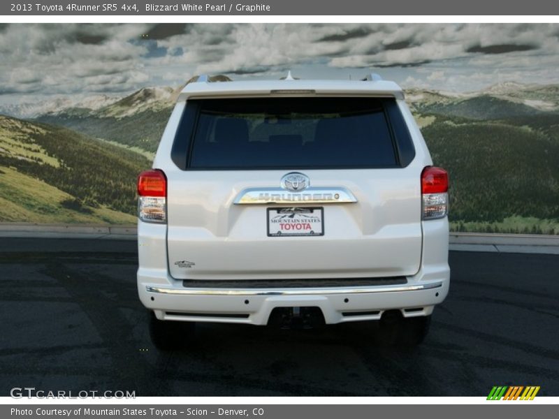 Blizzard White Pearl / Graphite 2013 Toyota 4Runner SR5 4x4