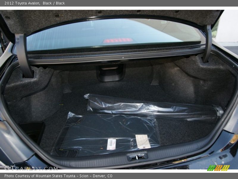 Black / Black 2012 Toyota Avalon