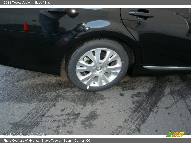 Black / Black 2012 Toyota Avalon
