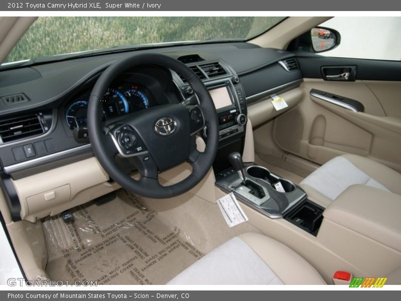 Super White / Ivory 2012 Toyota Camry Hybrid XLE