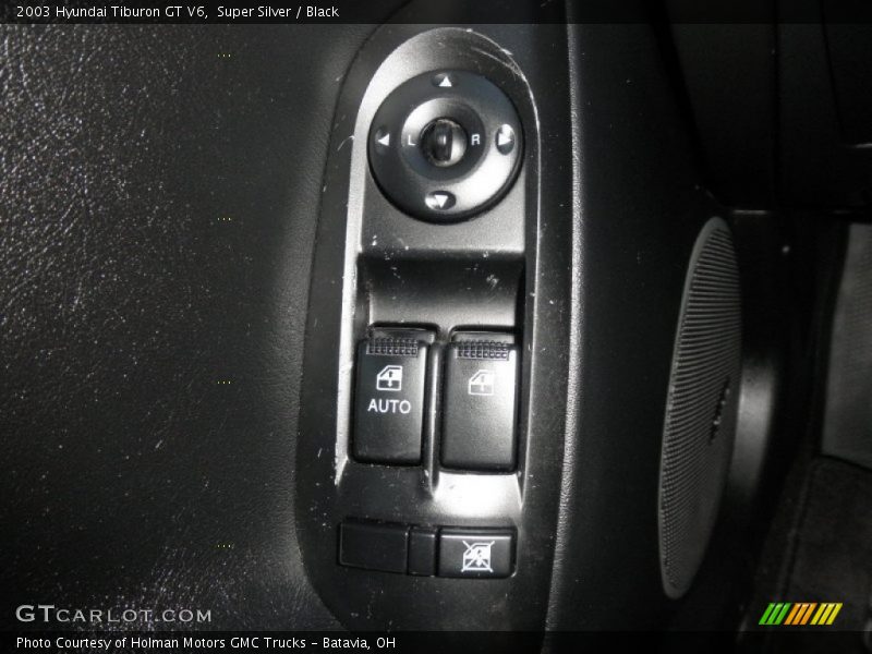 Super Silver / Black 2003 Hyundai Tiburon GT V6