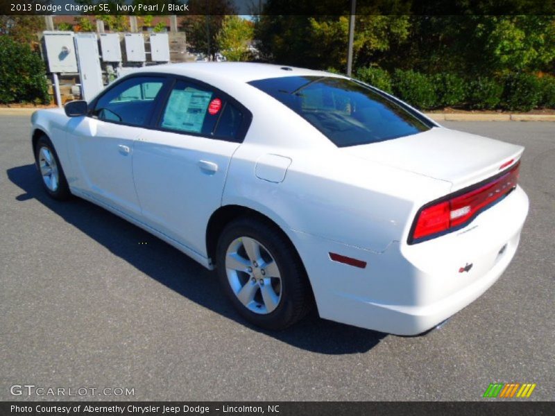 Ivory Pearl / Black 2013 Dodge Charger SE