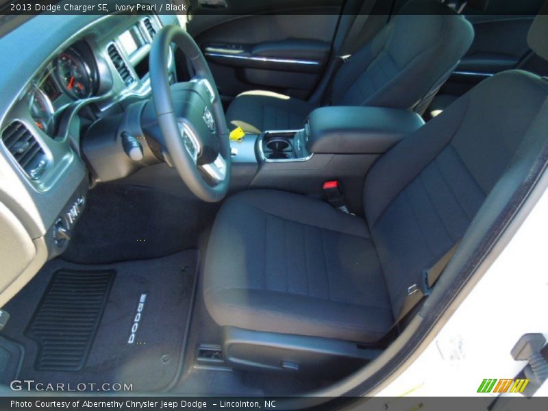 Ivory Pearl / Black 2013 Dodge Charger SE