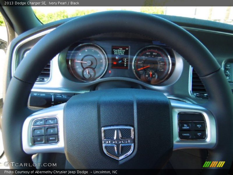Ivory Pearl / Black 2013 Dodge Charger SE