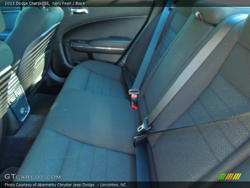 Ivory Pearl / Black 2013 Dodge Charger SE