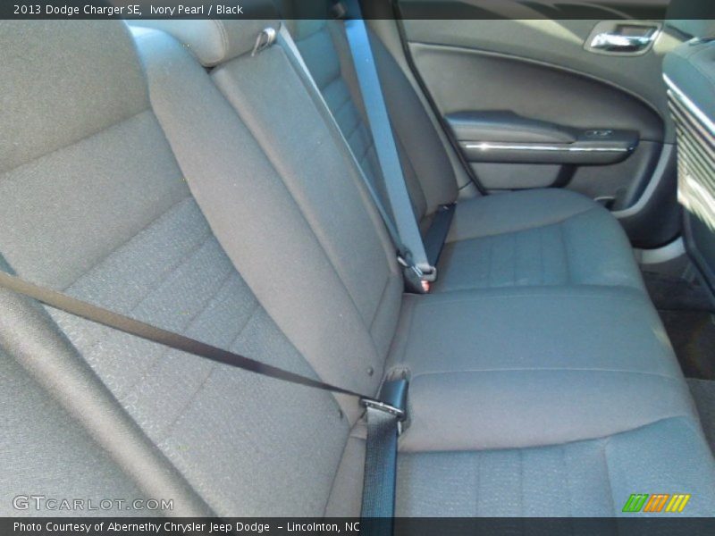 Ivory Pearl / Black 2013 Dodge Charger SE